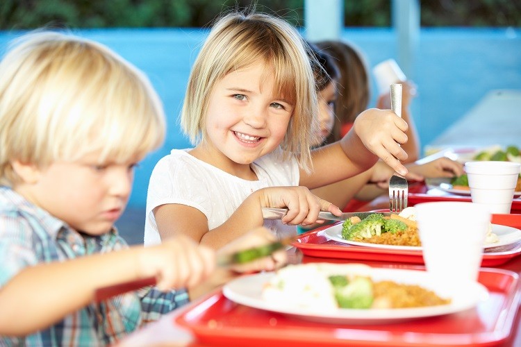 Lizete Puga: Kā organizēt ēdināšanu skolā bērniem ar dažādiem ēšanas traucējumiem